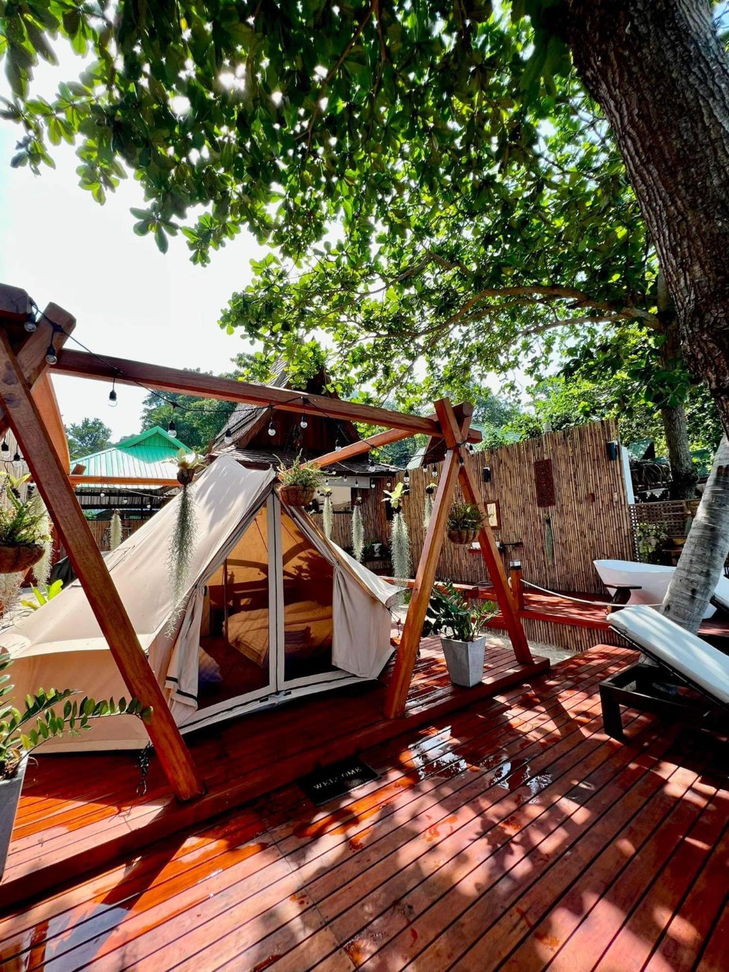 Natures Edge Beachfront Luxury Glamping Тау Экстерьер фото